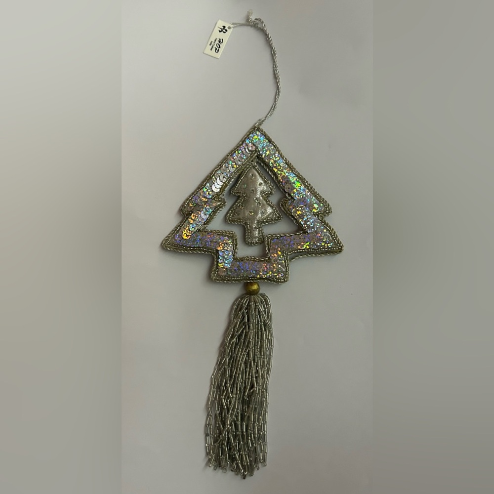 New Silver Beaded Ornament Sequins Fringe 10” x 5 1/8” Christmas Tree